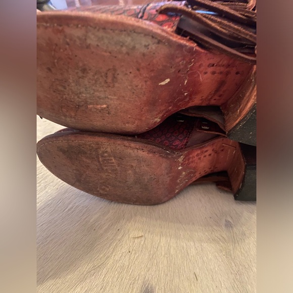 Freebird Castle - Picture 2 of 4